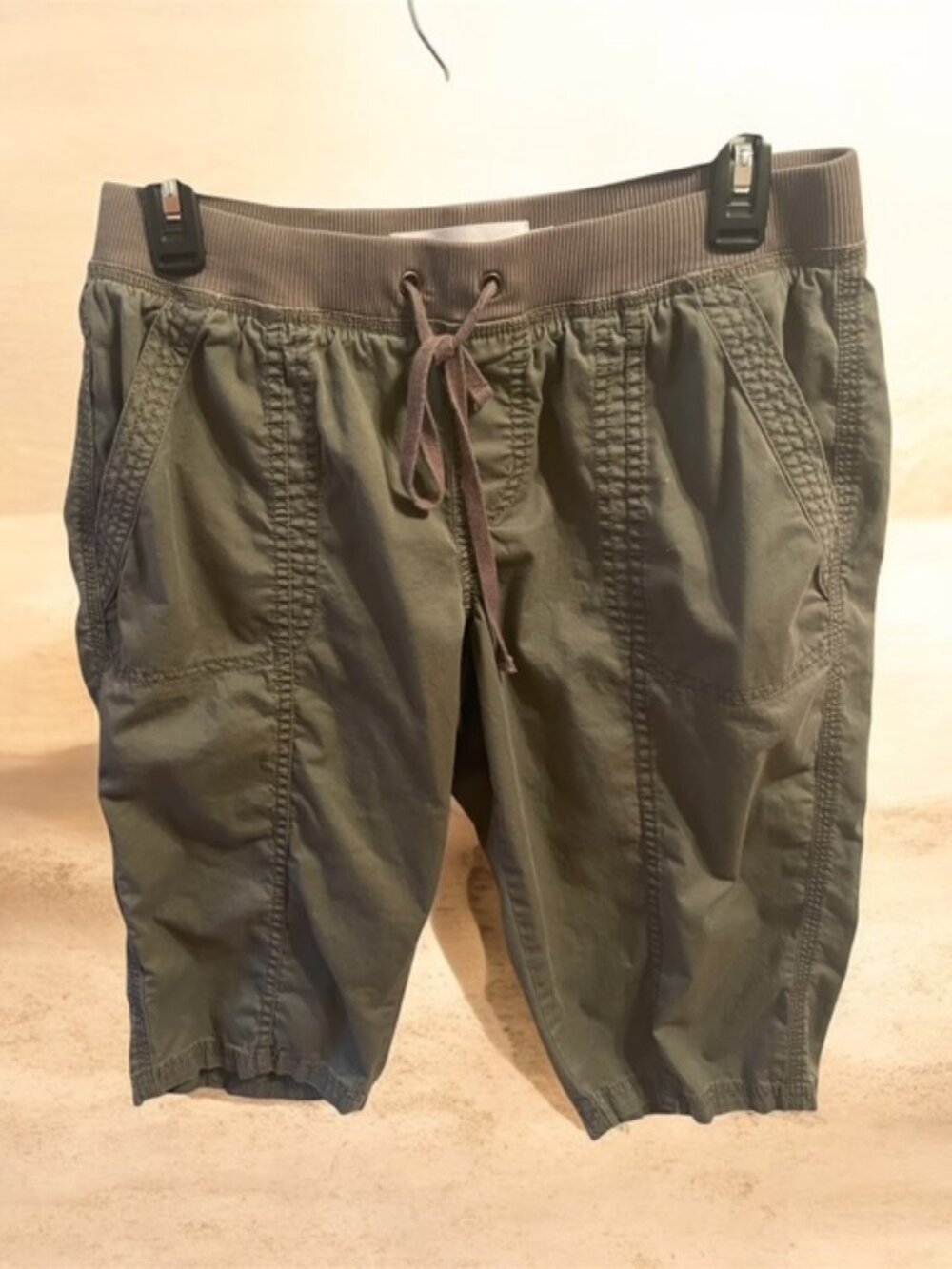 Petite Sonoma Goods Utility Capris Olive Green Size 8